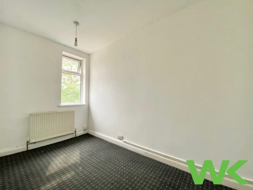 Images for Marsh Lane, WEST BROMWICH, West Midlands EAID:4271778465 BID:5521202