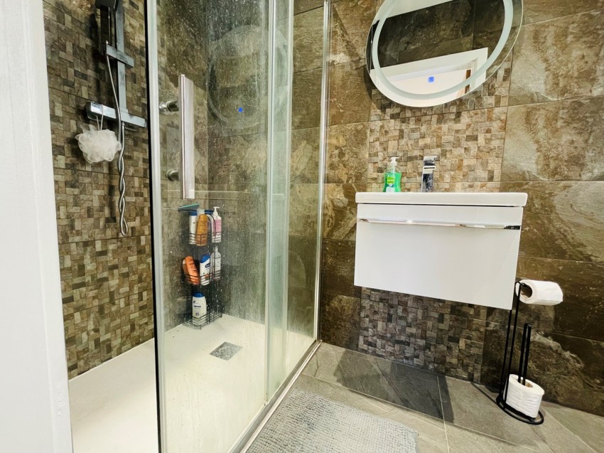 Images for Hollyhedge Road, West Bromwich, West Midlands EAID:4271778465 BID:5521202