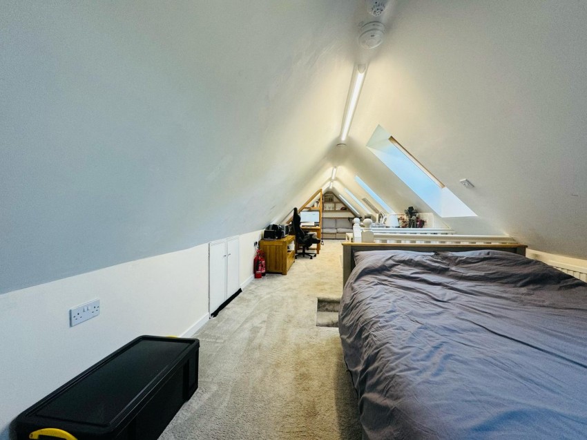Images for Bromsgrove EAID:4271778465 BID:5521202