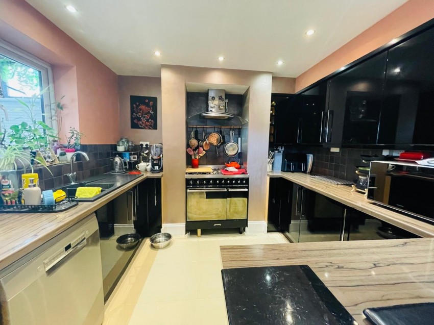 Images for Beverley Road, West Bromwich, West Midlands EAID:4271778465 BID:5521202